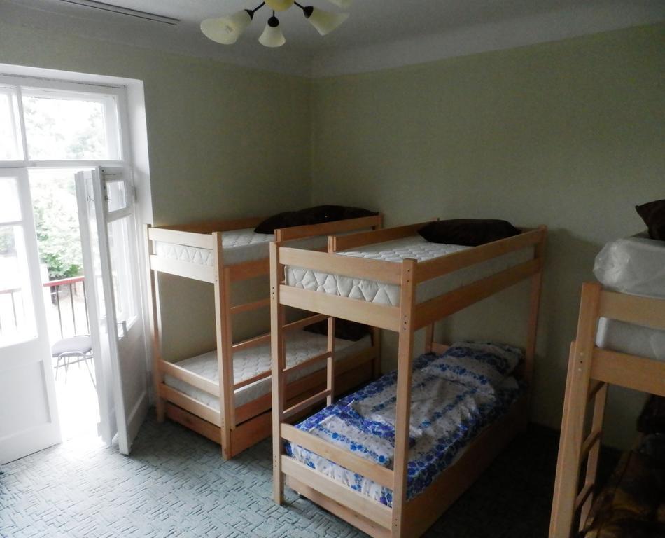 Yourhostel Kiev Esterno foto